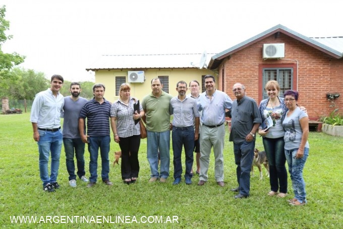 El intendente encabezó recorrida por los barrios 17 de Octubre y Chacras del Este