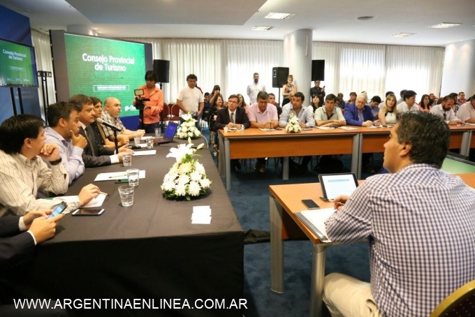Capitanich participó de la reunión del Consejo Provincial de Turismo