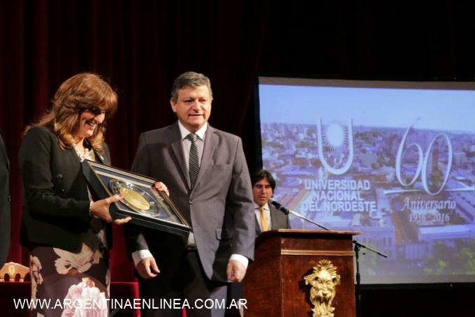 EN EL 60º DE LA UNNE, PEPPO DESTACÓ EL COMPROMISO POR EL DESARROLLO DE LA REGIÓN