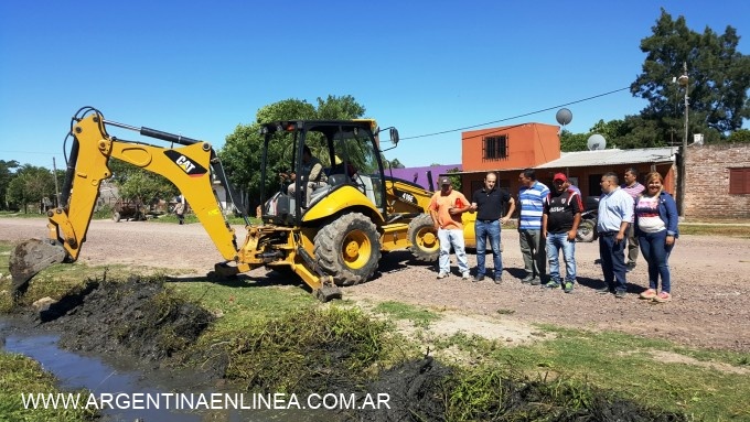 El municipio avanza en toda la ciudad con operativos de limpieza, desmalezamiento y zanjeo